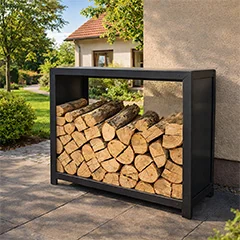 Holzlager aus Stahl für einen aufgeräumten und stilvollen Außenbereich